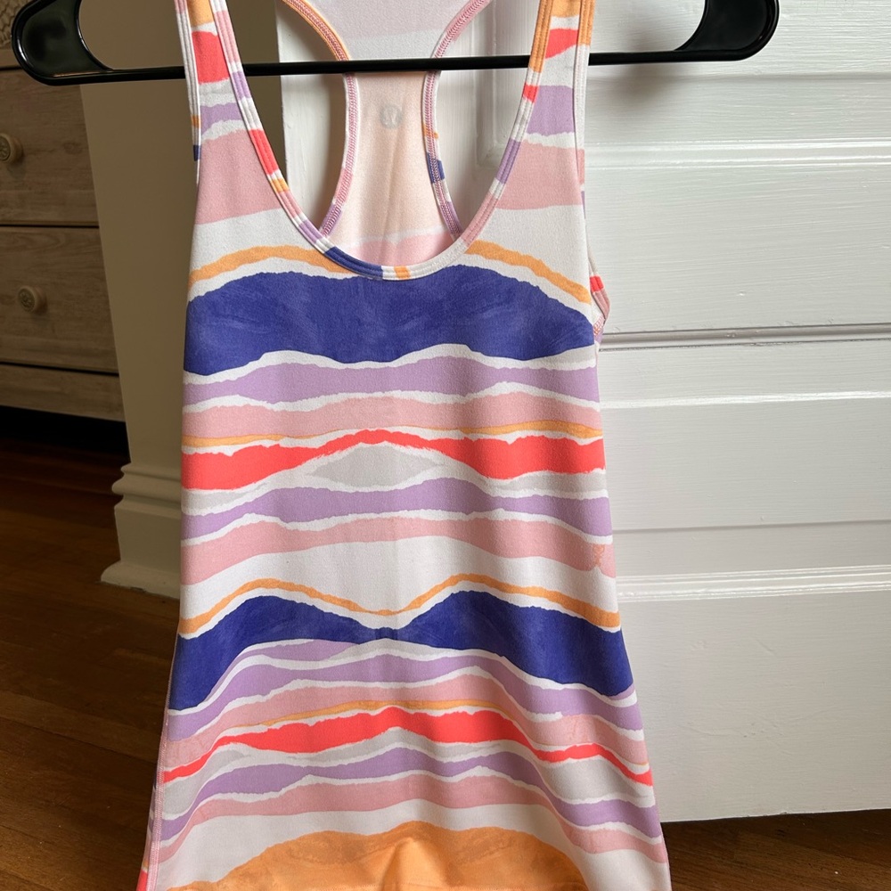 Lululemon cool racerback size 4